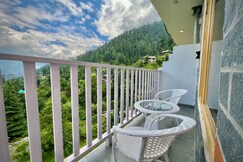 The Urban Retreat, Manali