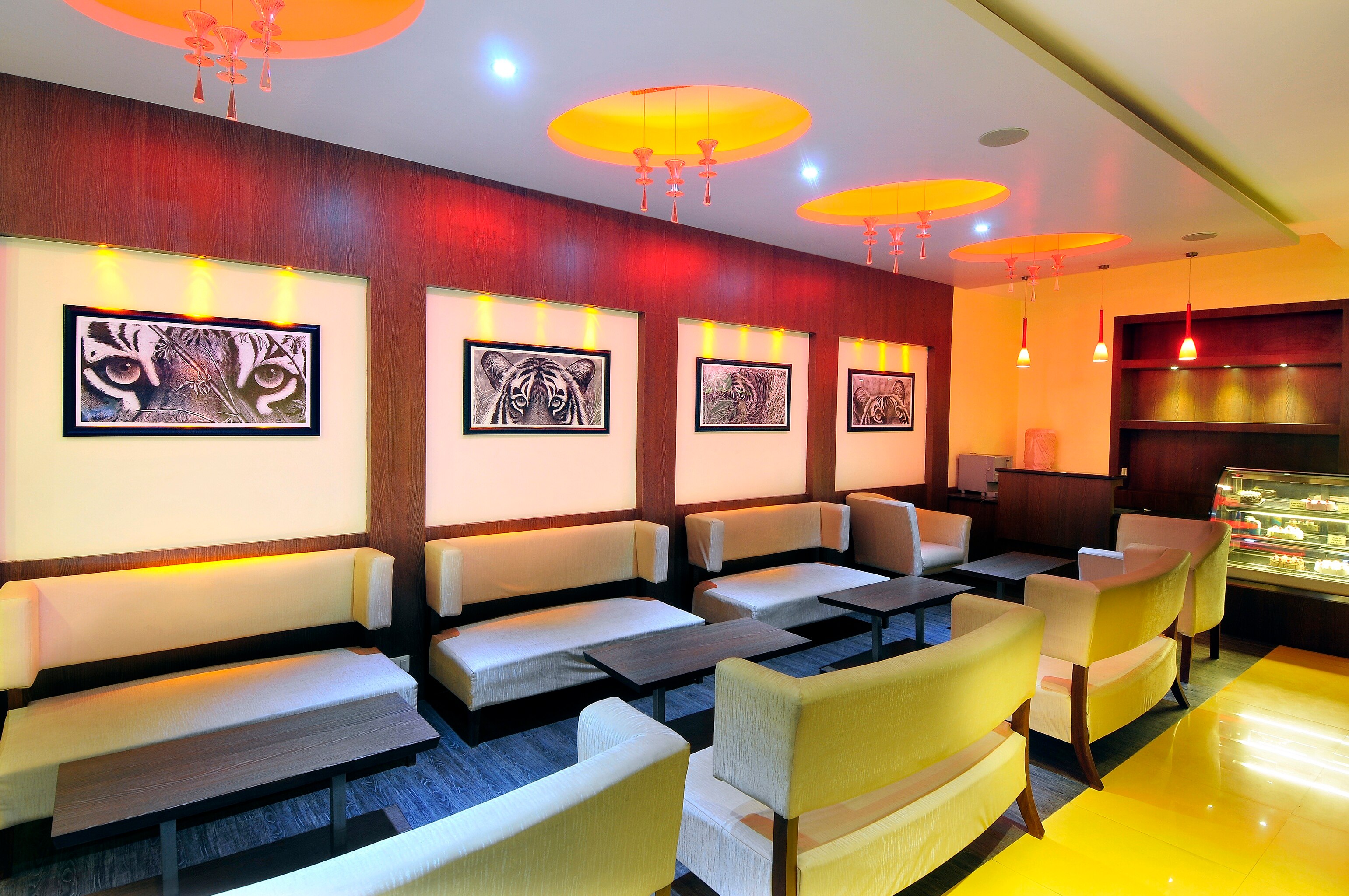 Hotel Celebration Raipur, Chhattisgarh INR 320 OFF ( ̶2̶1̶9̶9̶ ) Hotel Price, Address &amp; Reviews