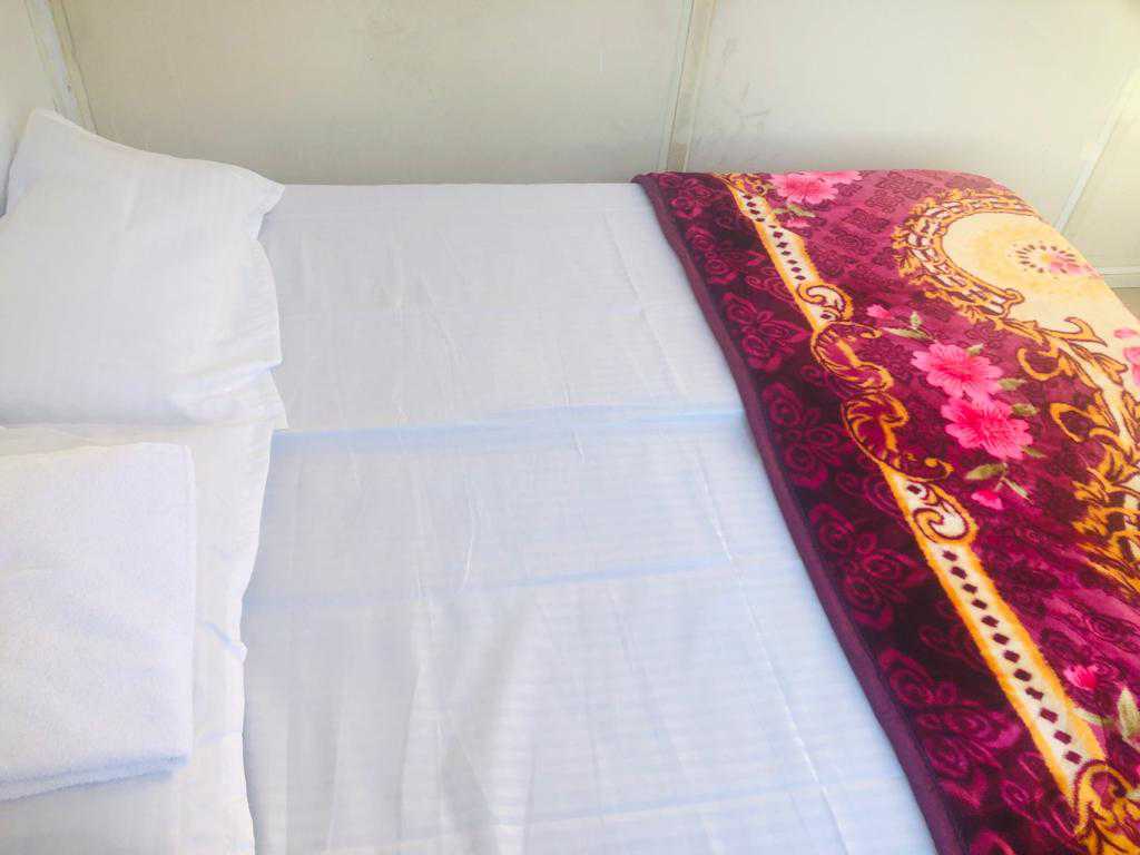 Hotel O Dev Mansarovar - Tap to explore photos