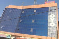 Hotel O A Diamond Residency Guest house, Dadri