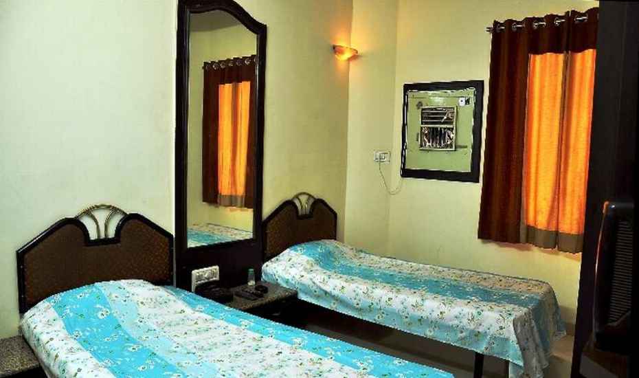 Hotel Pearl Indore - Tap to explore photos