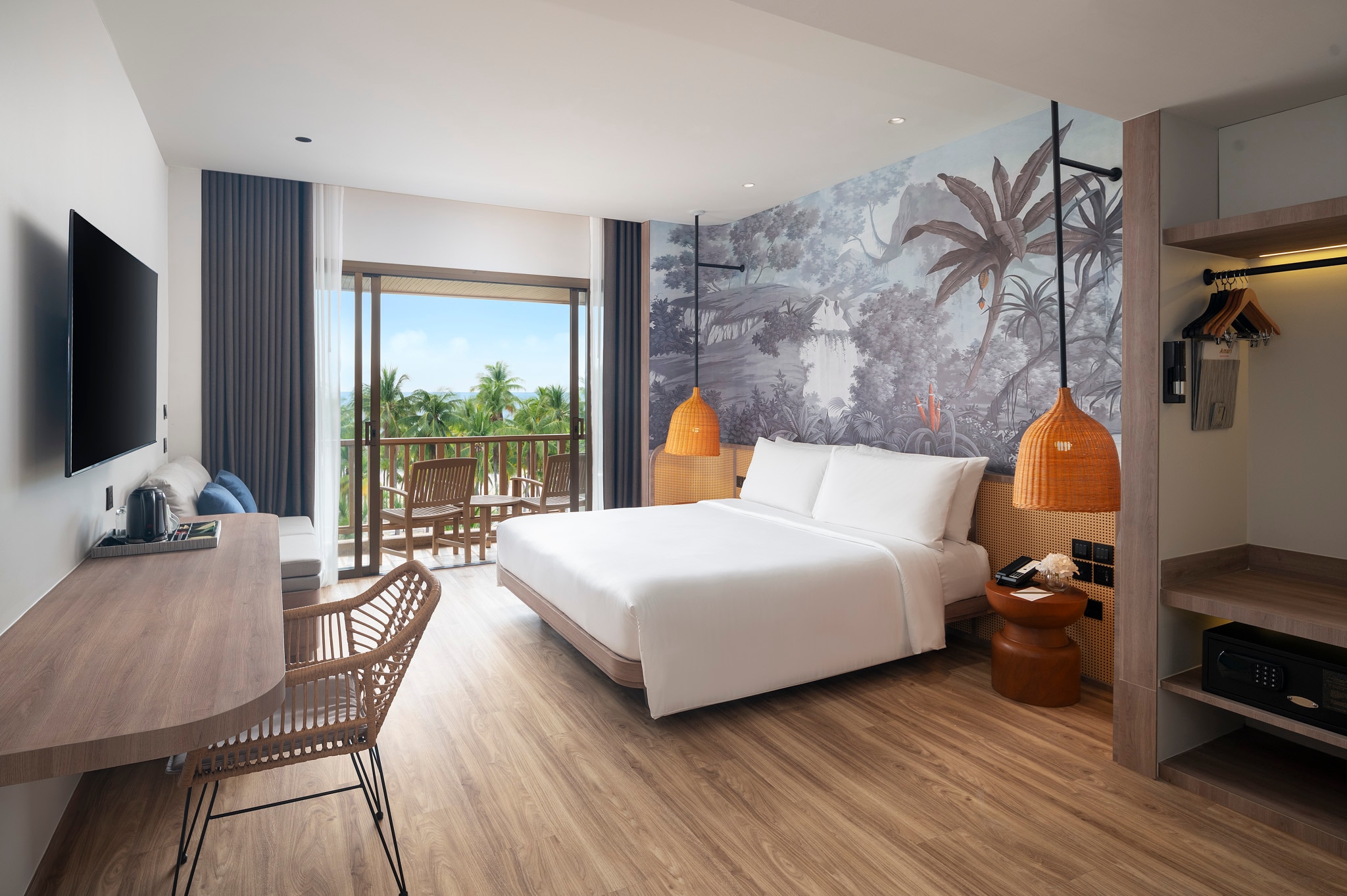 Amari Bangsaen (Formerly The Tide Resort Bangsaen) - Tap to explore photos