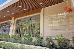 The Blu Pearl, Gwalior