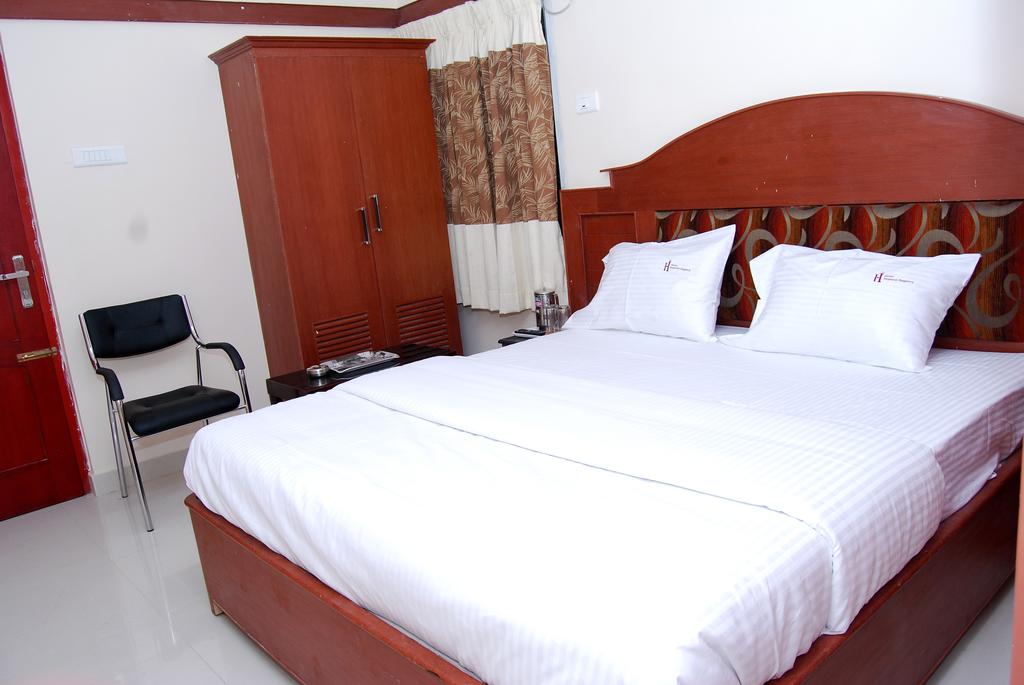 Hotel Imperial Regency - Tap to explore photos