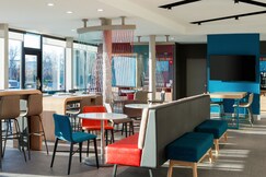 avid hotel Fort Worth Downtown, an IHG Hotel, Erath