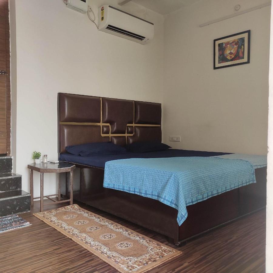 Ira Homestay - Tap to explore photos