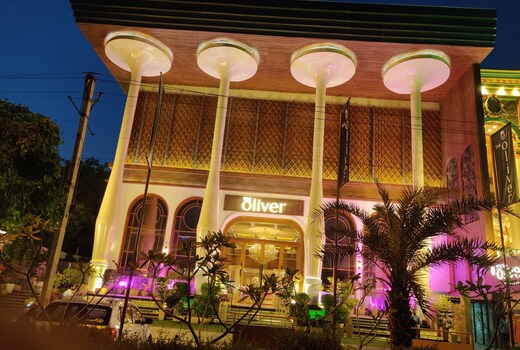 Oliver suites