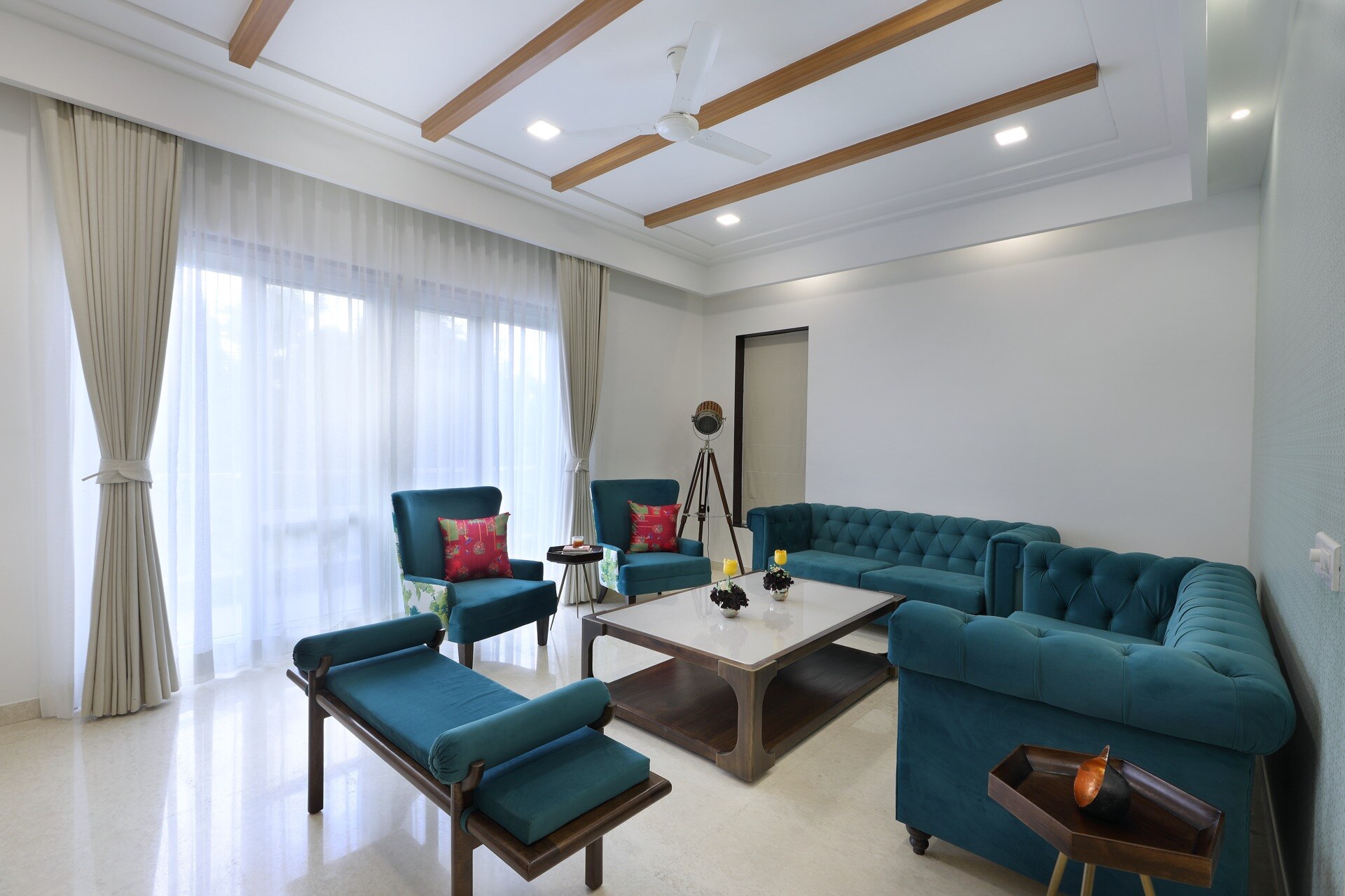 Astor Suite Lavish | 3BHK Fully Equipped Apartment - Tap to explore photos