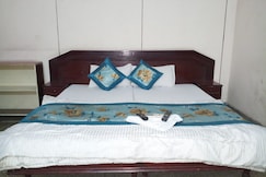 Hotel Green, Gwalior