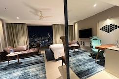 Luxury Studios Key 10|| Urbana View || 17th Floor, Gurgaon