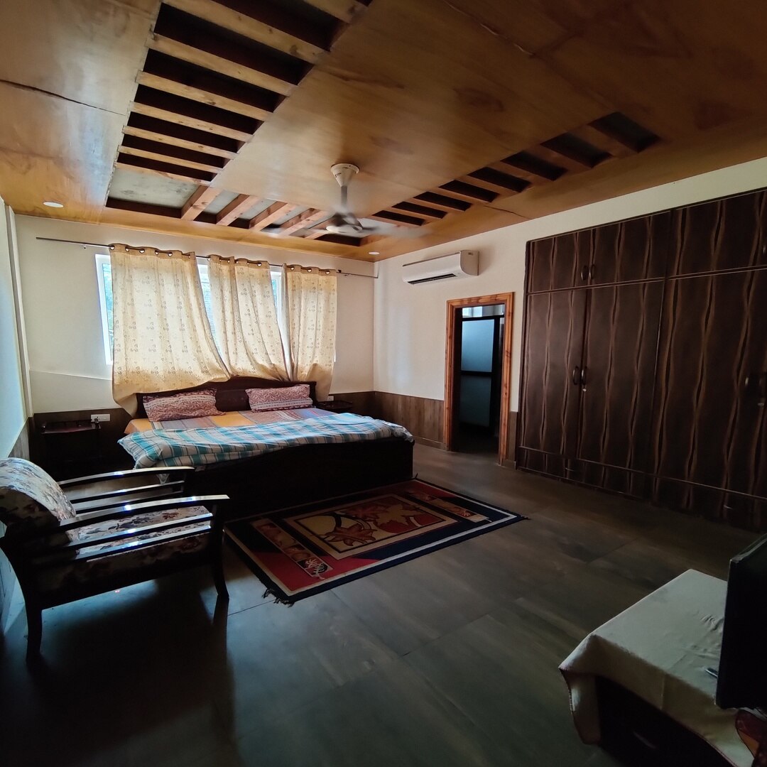 Into the Wild Homestay (Within the City Limits) - Tap to explore photos