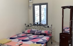DELUXE AC ROOM