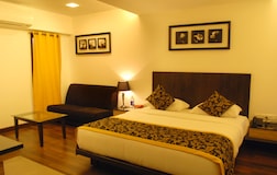 Studio Room (Double)