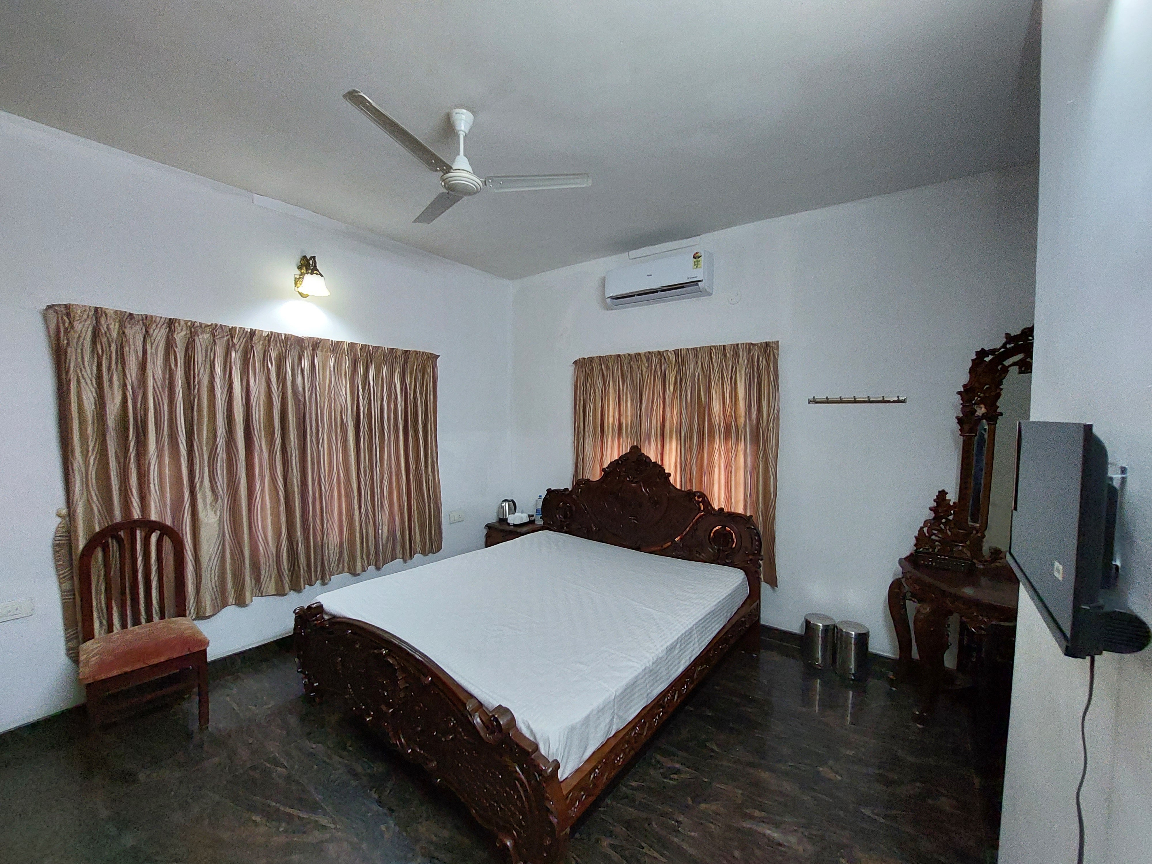 Swamys homestay - Tap to explore photos