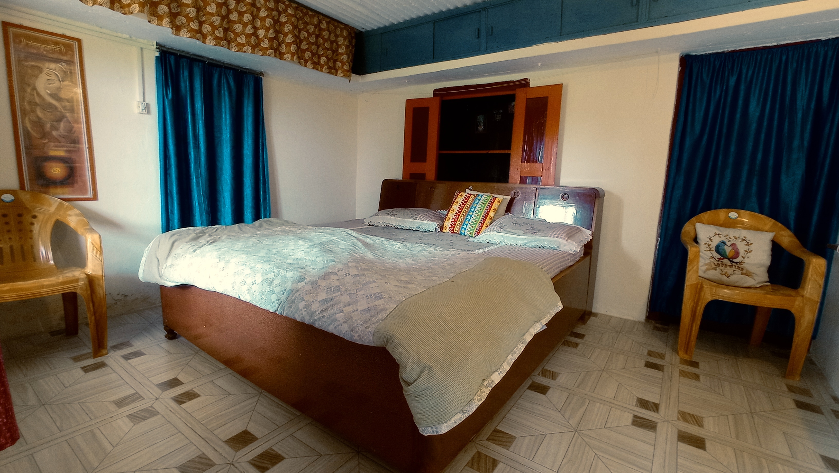 Flower House Homestay - Tap to explore photos