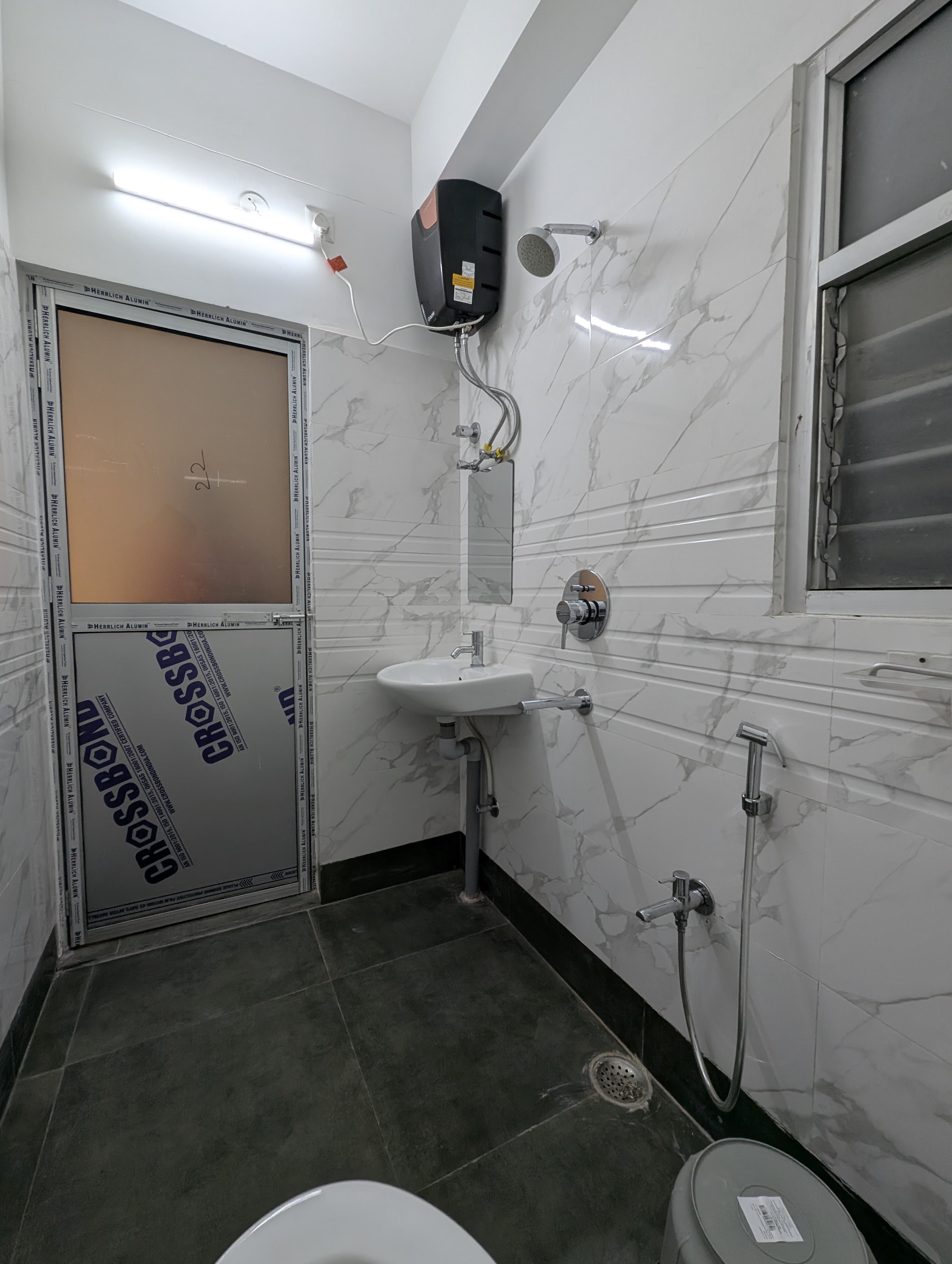 Ridge View Homestay - Tap to explore photos