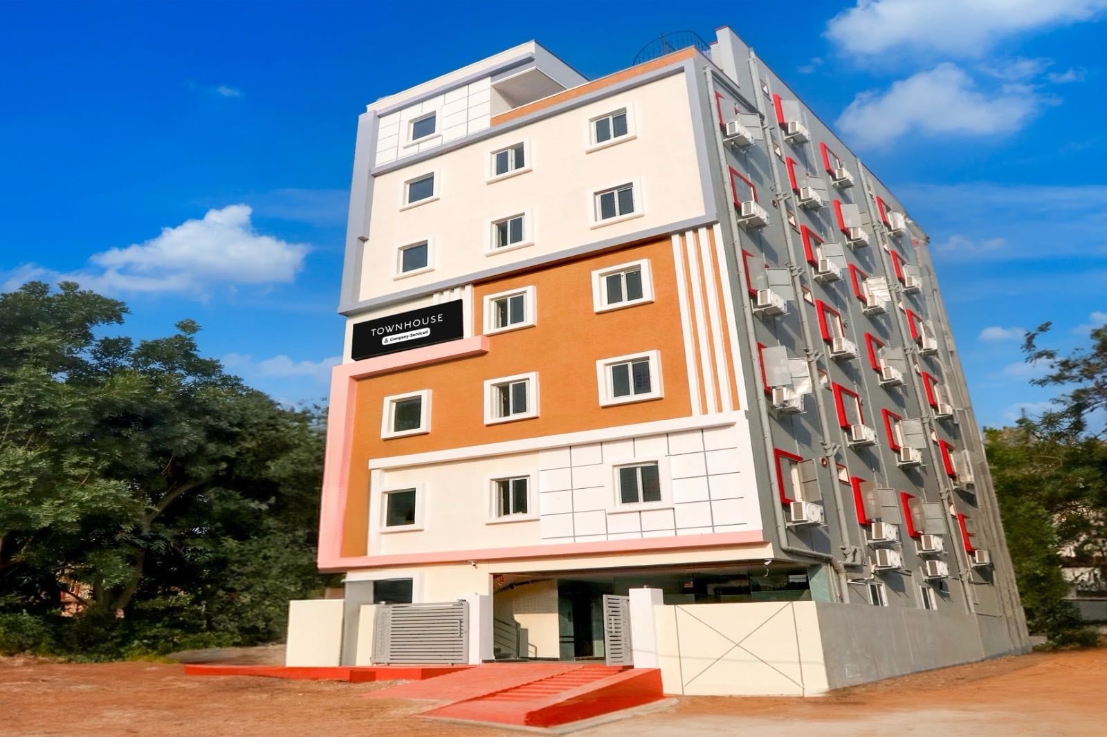 Townhouse Oak Khajuada Lake Point Formerly Khajaguda Premium Suites - Tap to explore photos