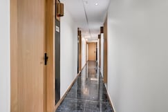 Collection O Adajan Formerly Hotel Sky Palace, Surat