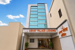 Abhay Palace Lodging, Pathardi