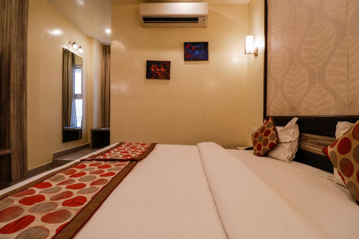 Buhari Royale Boutique Hotel - Tap to explore photos