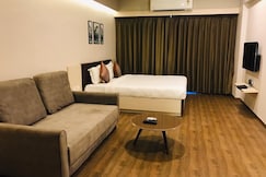 VHHS Studio Apartment in Weekend Address, Surat