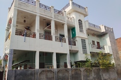 Krisha-Vandana, Varanasi