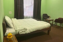 Sweet Home Apartments (New) just 6 km / dal lake, Srinagar
