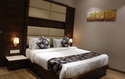 Deluxe Room with City View