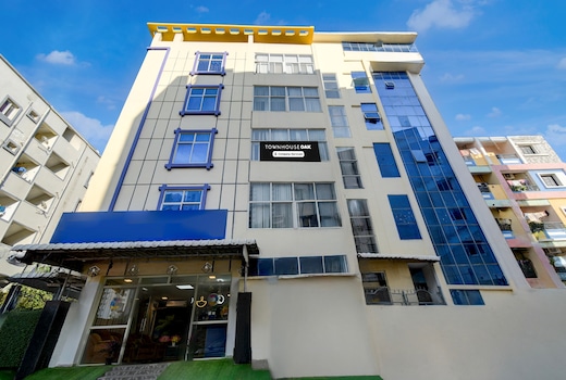 Super Townhouse Oak Q-City Techno Park