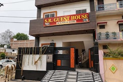 HOTEL O SR Guest House, Kushinagar
