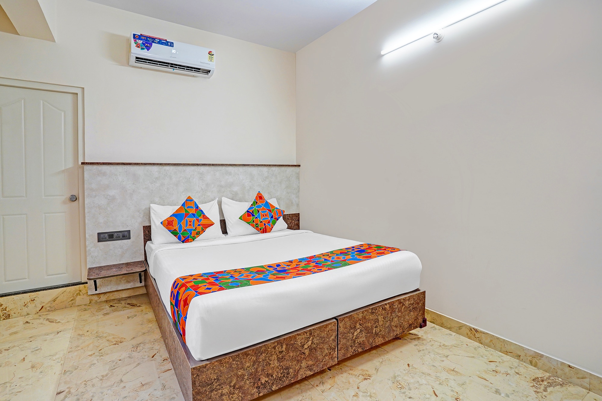 FabHotel Metro Grand - Koramangala - Tap to explore photos