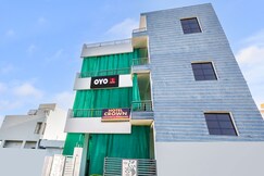 Hotel O CROWN, Nagpur
