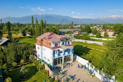 THE SARWAH HOTEL AND RESTAURANT, Gulmarg