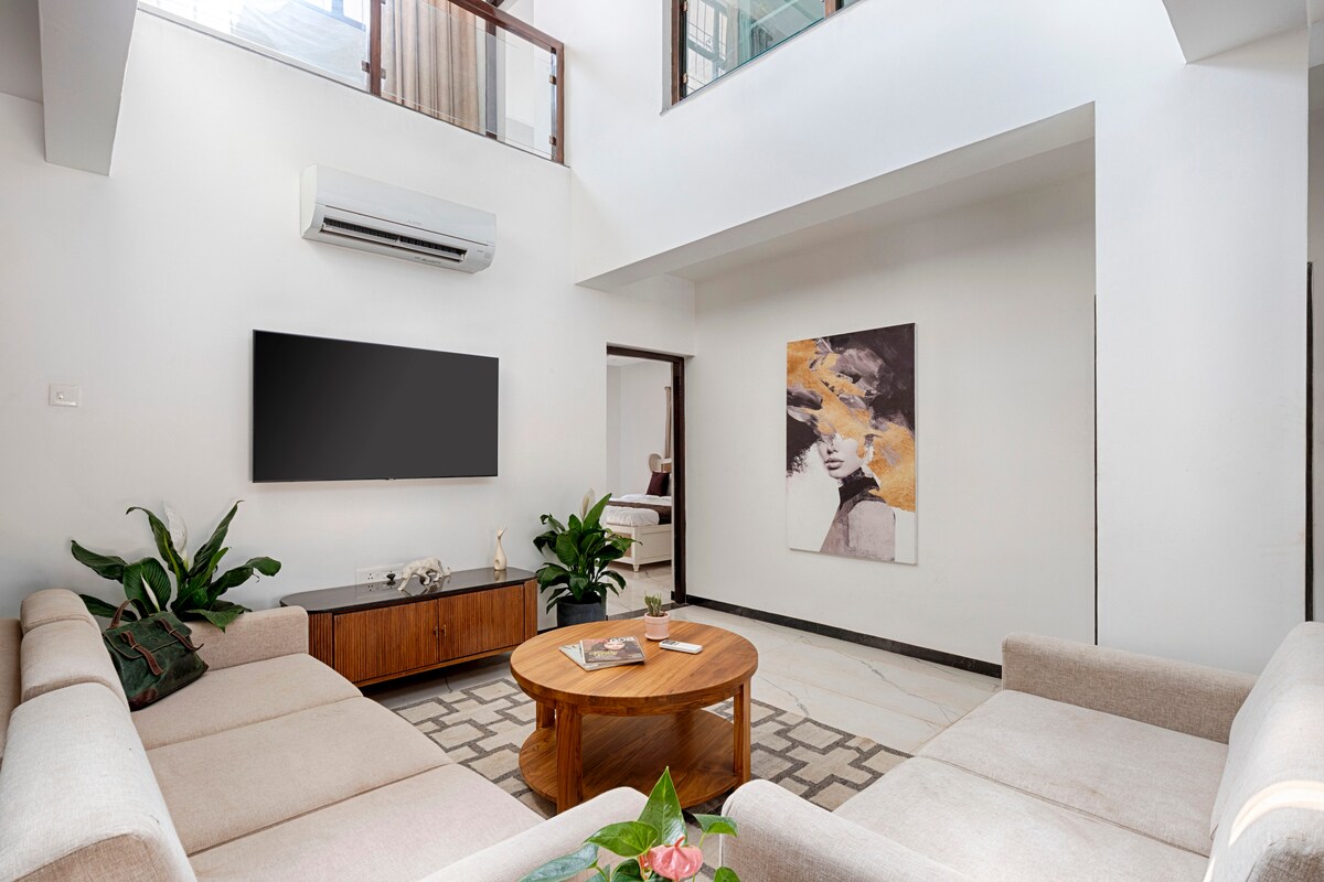 Casa Gulmohar by Hottley - 7BHK in Assagao - Tap to explore photos