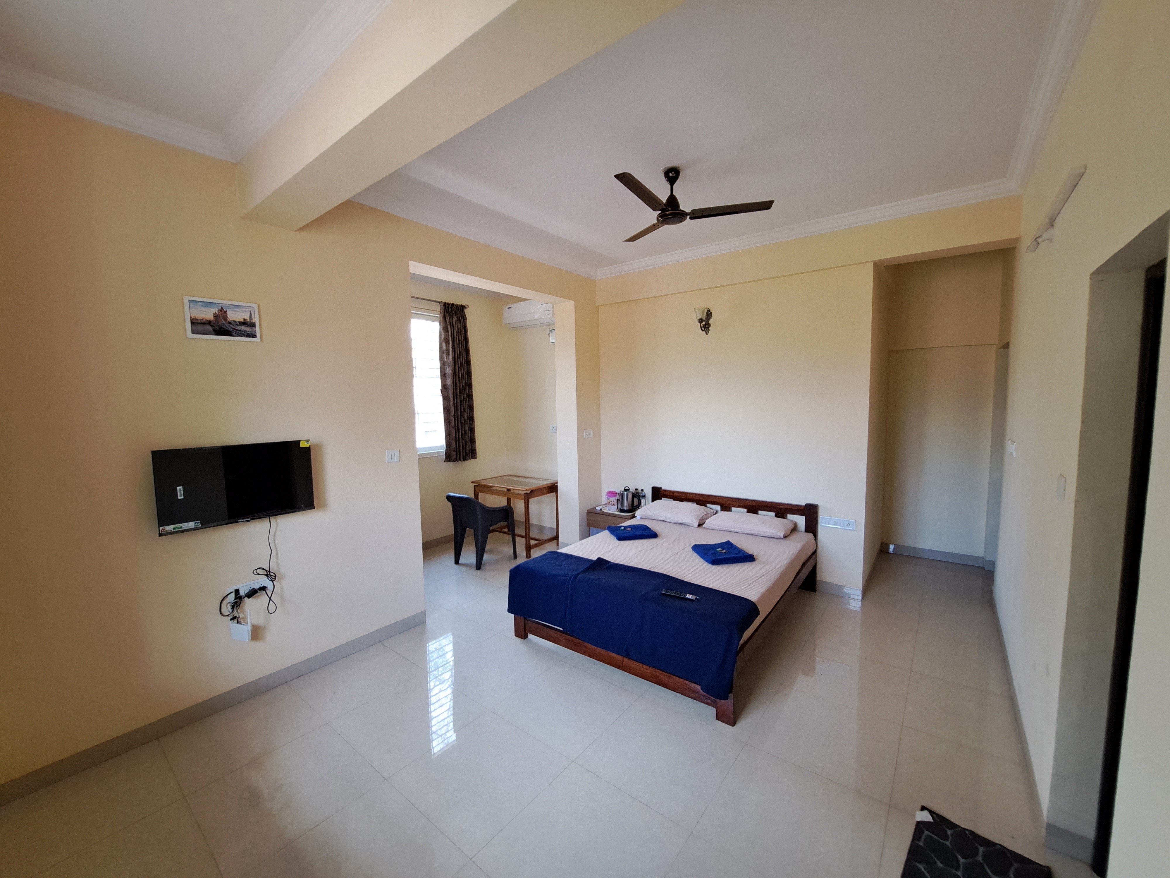 DSOUZAS GUEST HOUSE TIVIM - Tap to explore photos