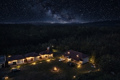 Kavalubare Retreat by Dazzle Destinations | Private Cottages and Rooms | Near to City, Sringeri