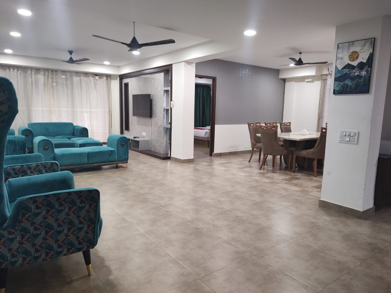 Casa Vinte A4 Cozy Luxury 3 BHK near Baga - Tap to explore photos
