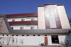 HOTEL PUSHPDEEP RESIDENCY, Saharanpur