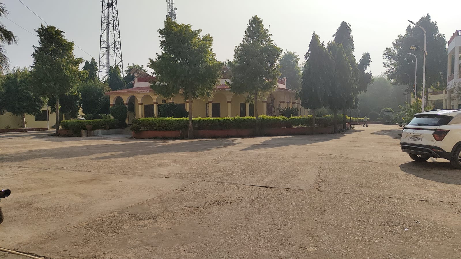Amarkunj Yatri Niwas - Tap to explore photos