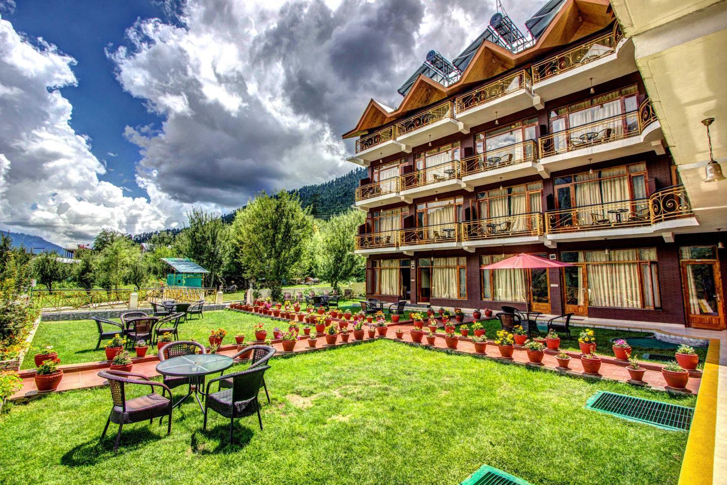 Snow Peak Retreat Cottages Manali Inr 665 Off 3 7 9 9