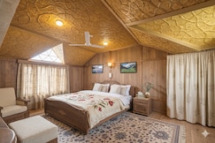 Houseboat Young Life, Srinagar