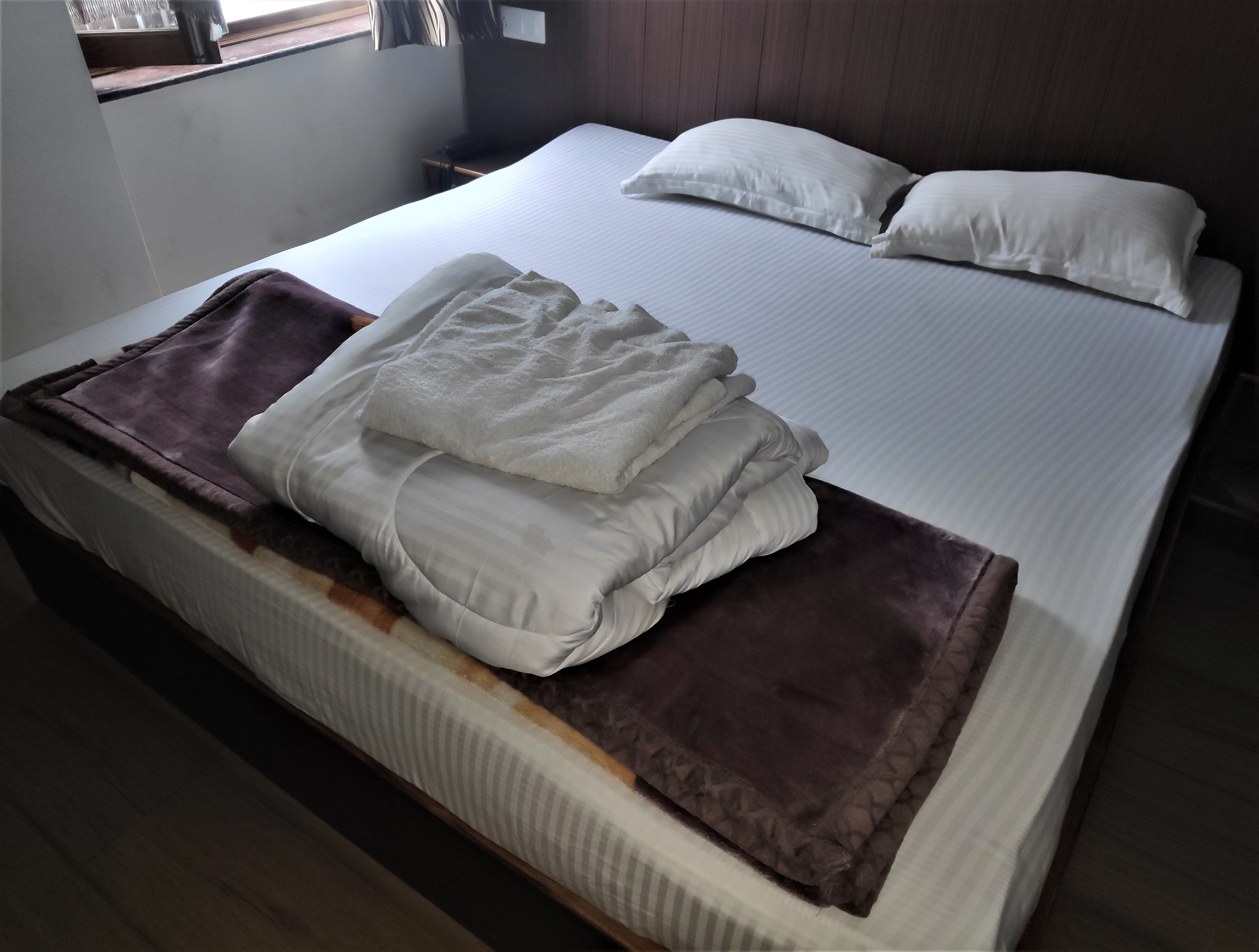 Good Will Home Stay - Tap to explore photos