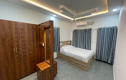 Deluxe Bedroom