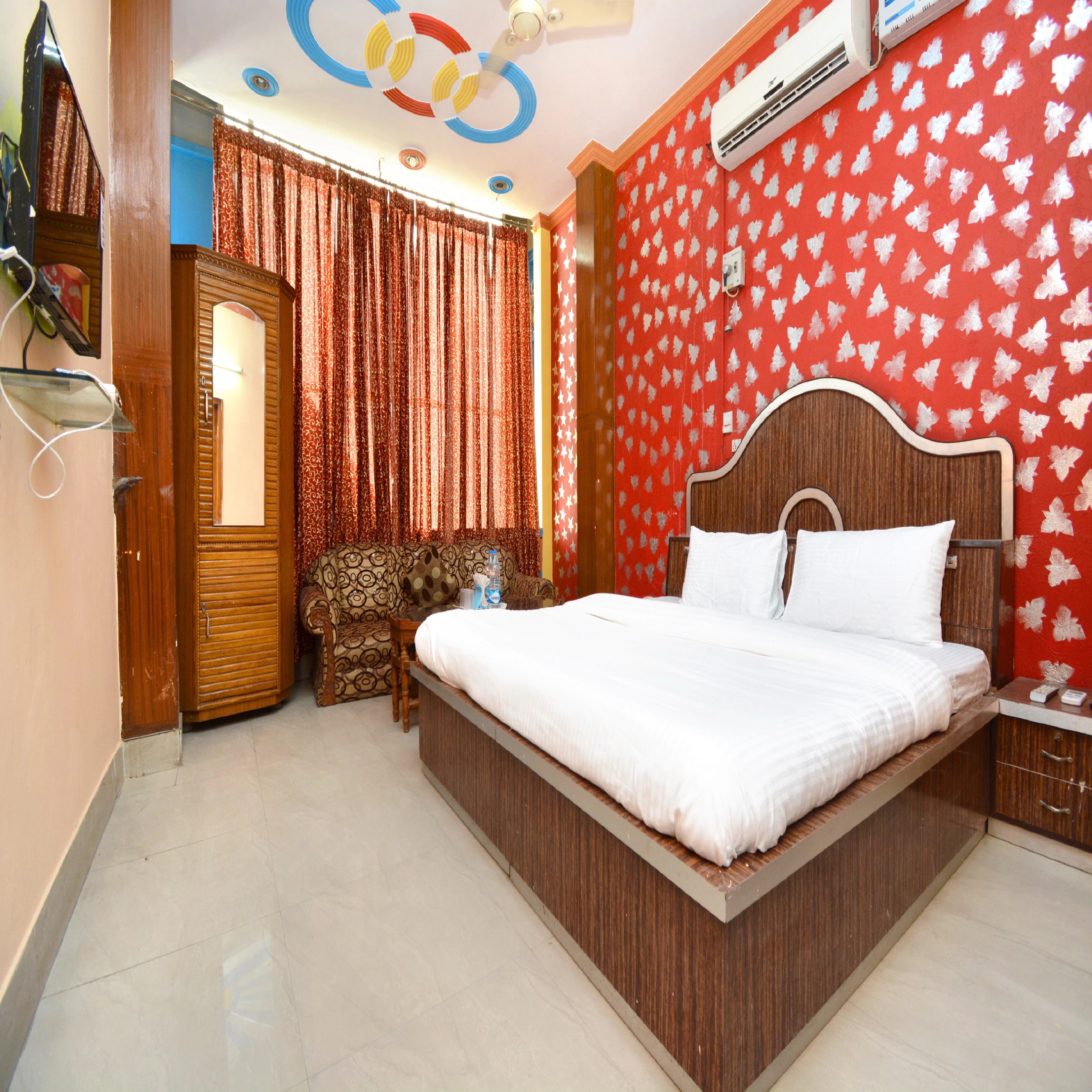 Hotel Swagat - Tap to explore photos