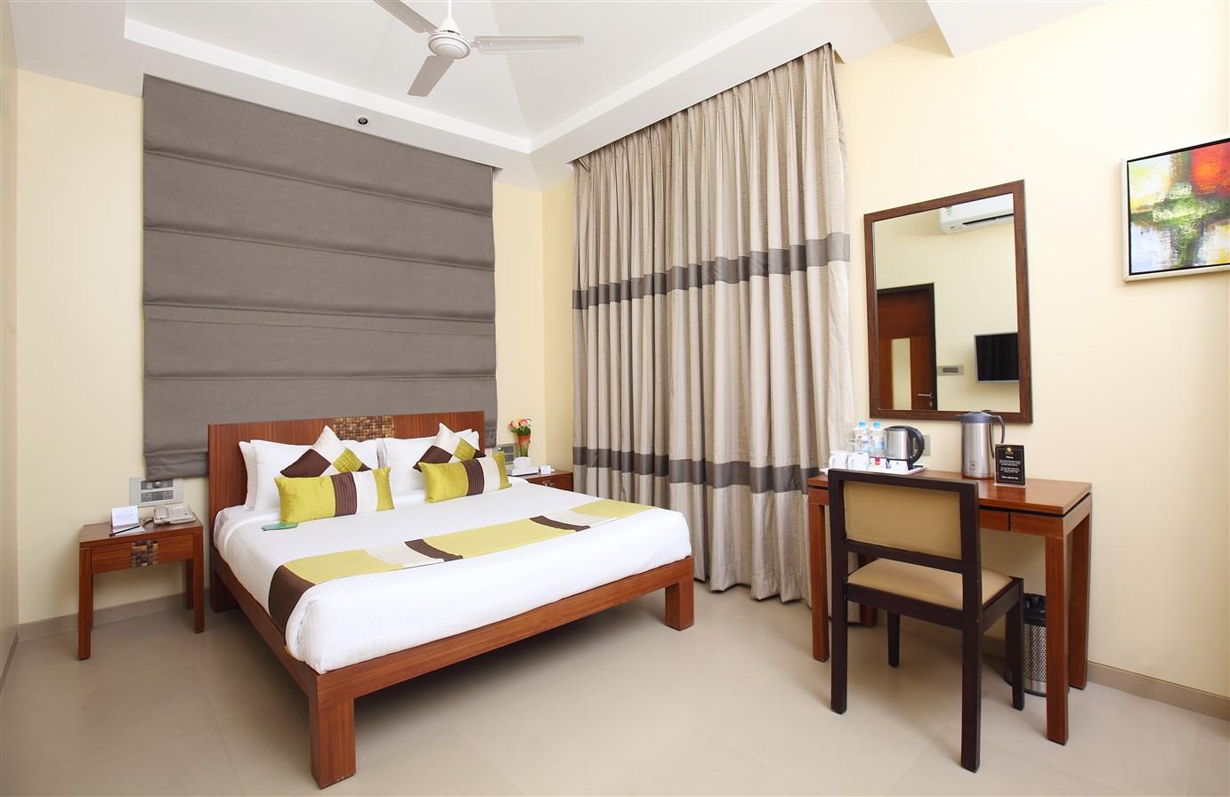 Garden View King room 1