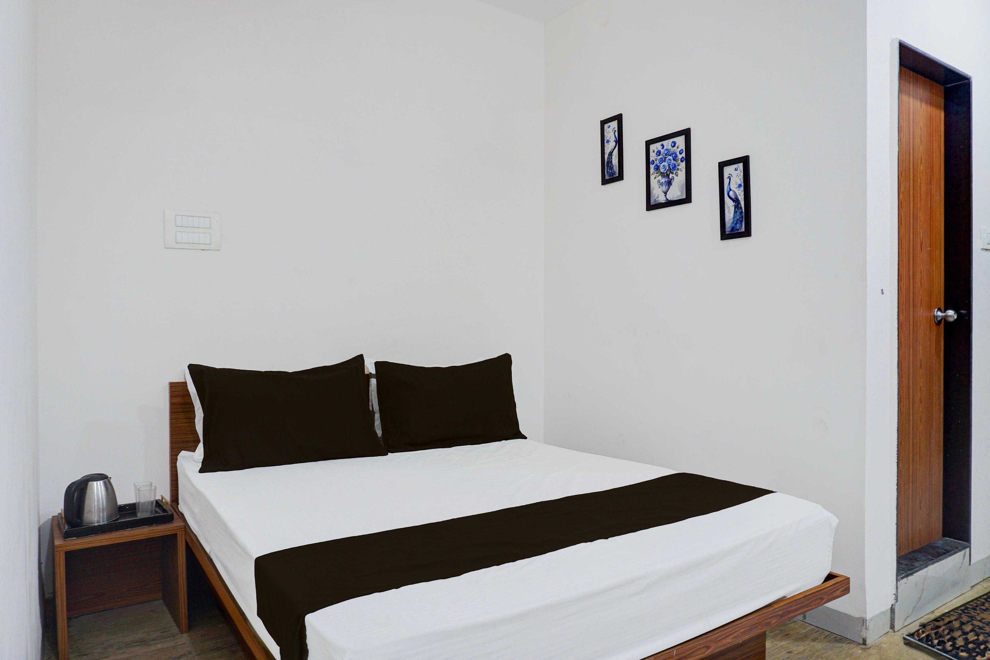 Hotel O Keveri Executive Lodging - Tap to explore photos