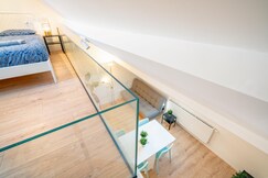 Elegant 1-Bedroom Central Apartment, Tholen