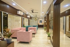 HOTEL SHRI NARAYAN PALACE, Champa