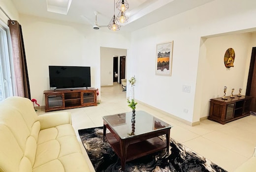 Peppy by The Big Bear Stays