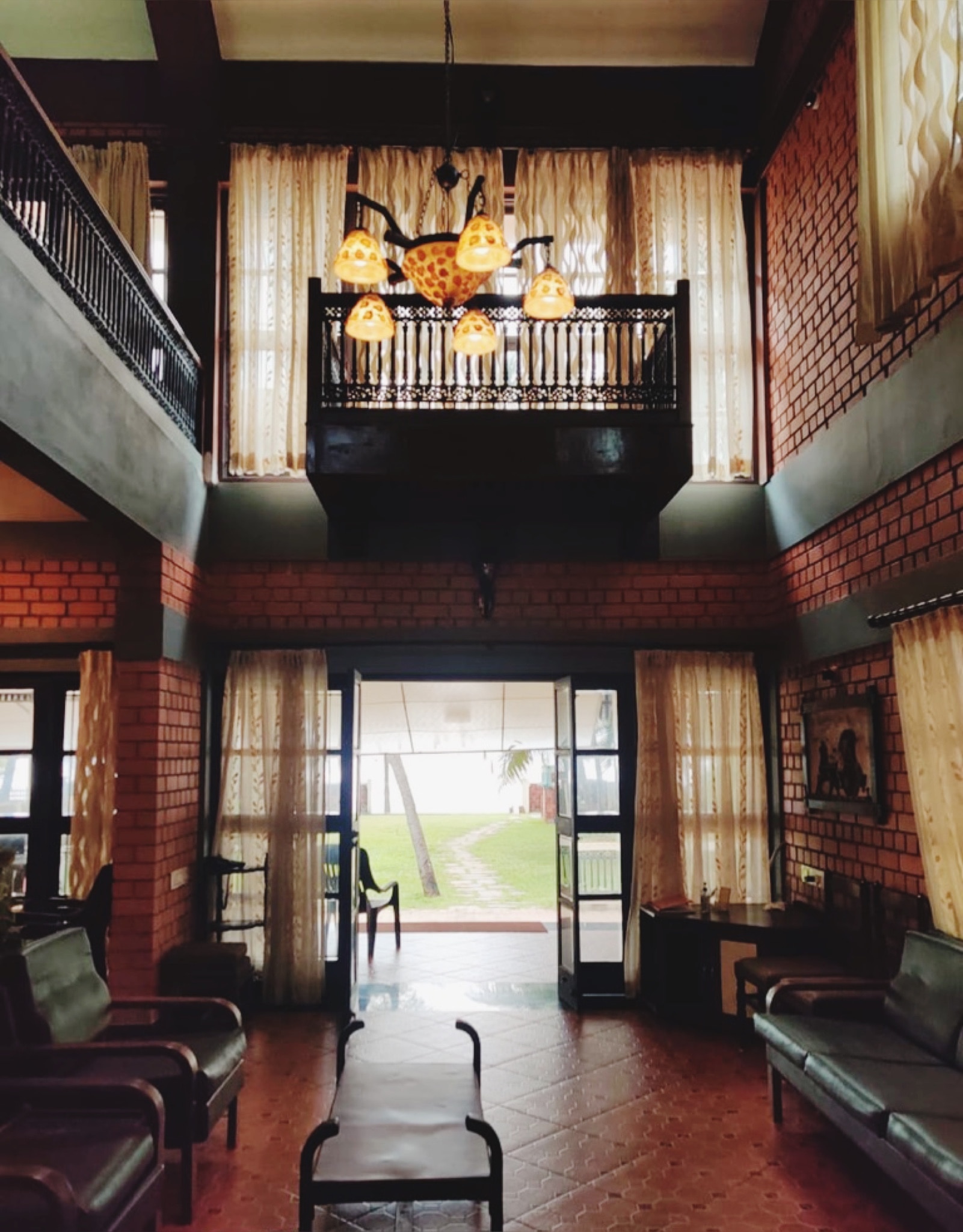 Beach Castle Homestay - Tap to explore photos